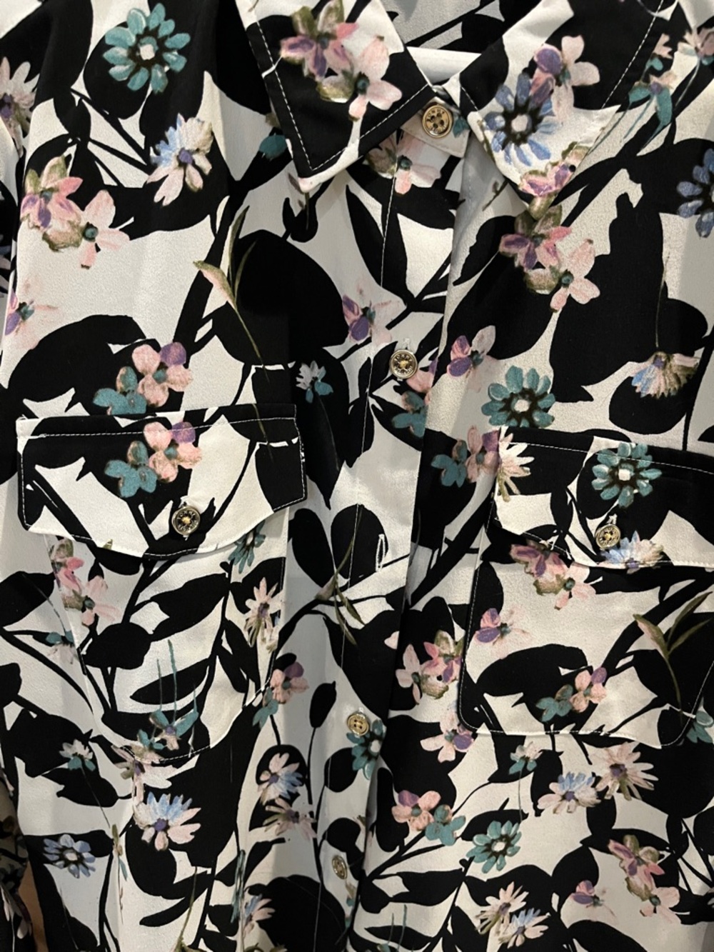 Tommy Hilfiger Black & White Floral Button-Up Shirt - Picture 3 of 5
